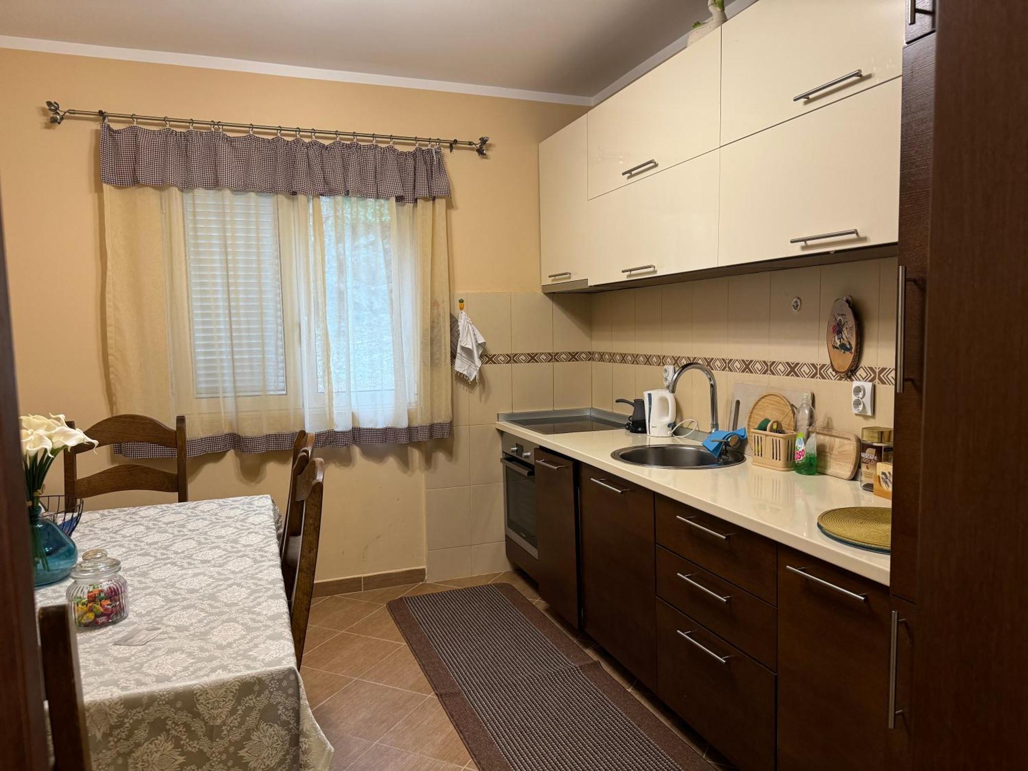 Nina Apartment *